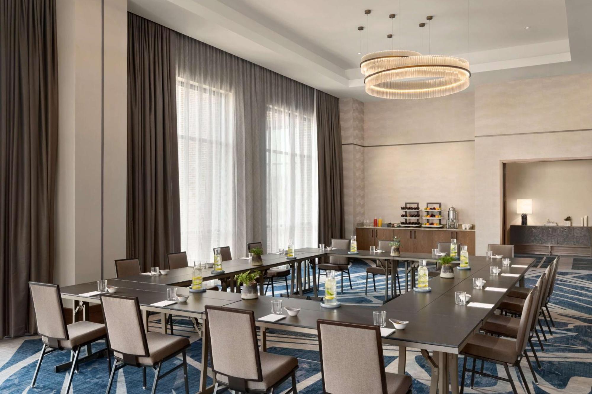 Valley Hotel Homewood Birmingham - Curio Collection By Hilton Exteriör bild